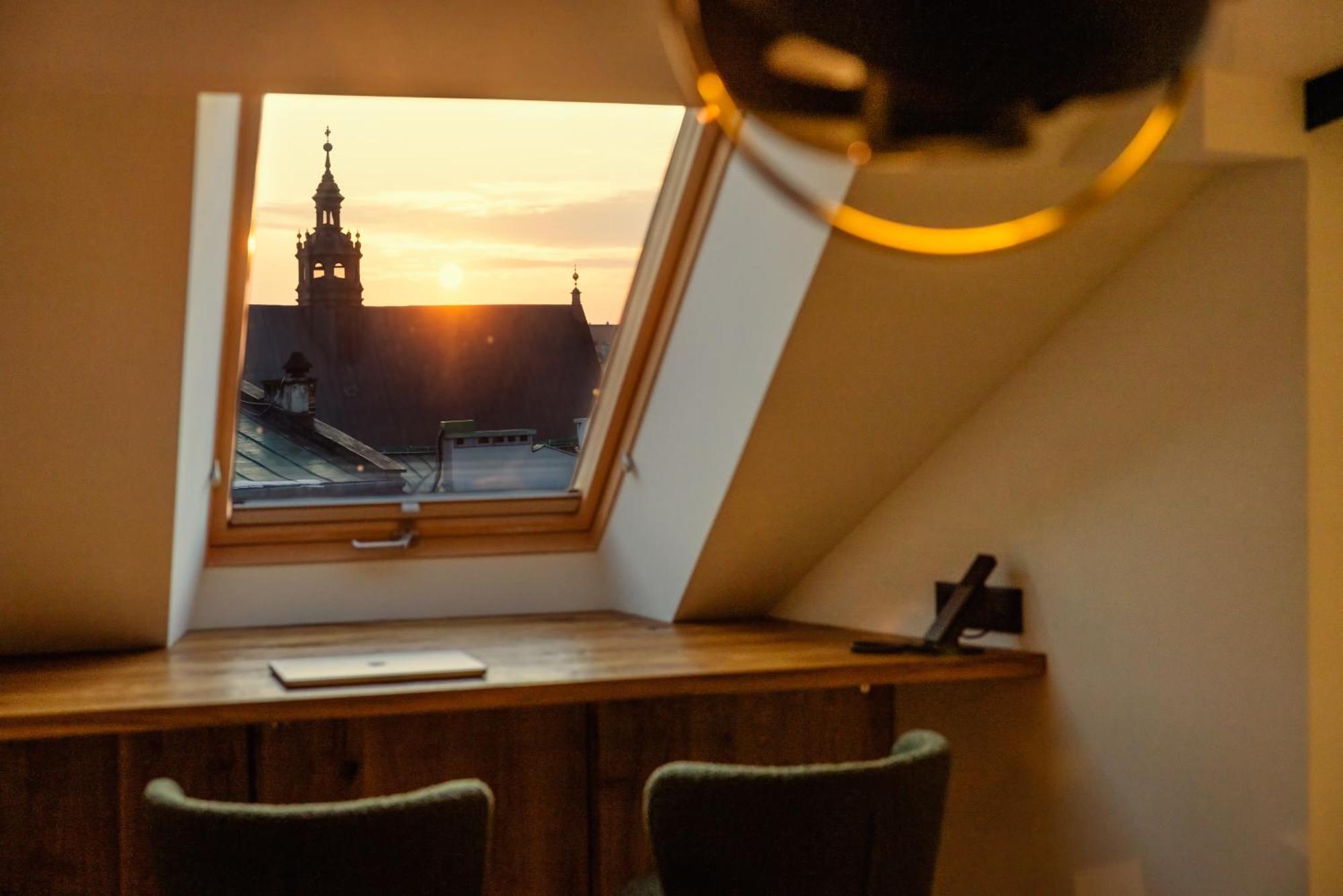 Nomadic Urban Premium Suites Krakow Exterior photo