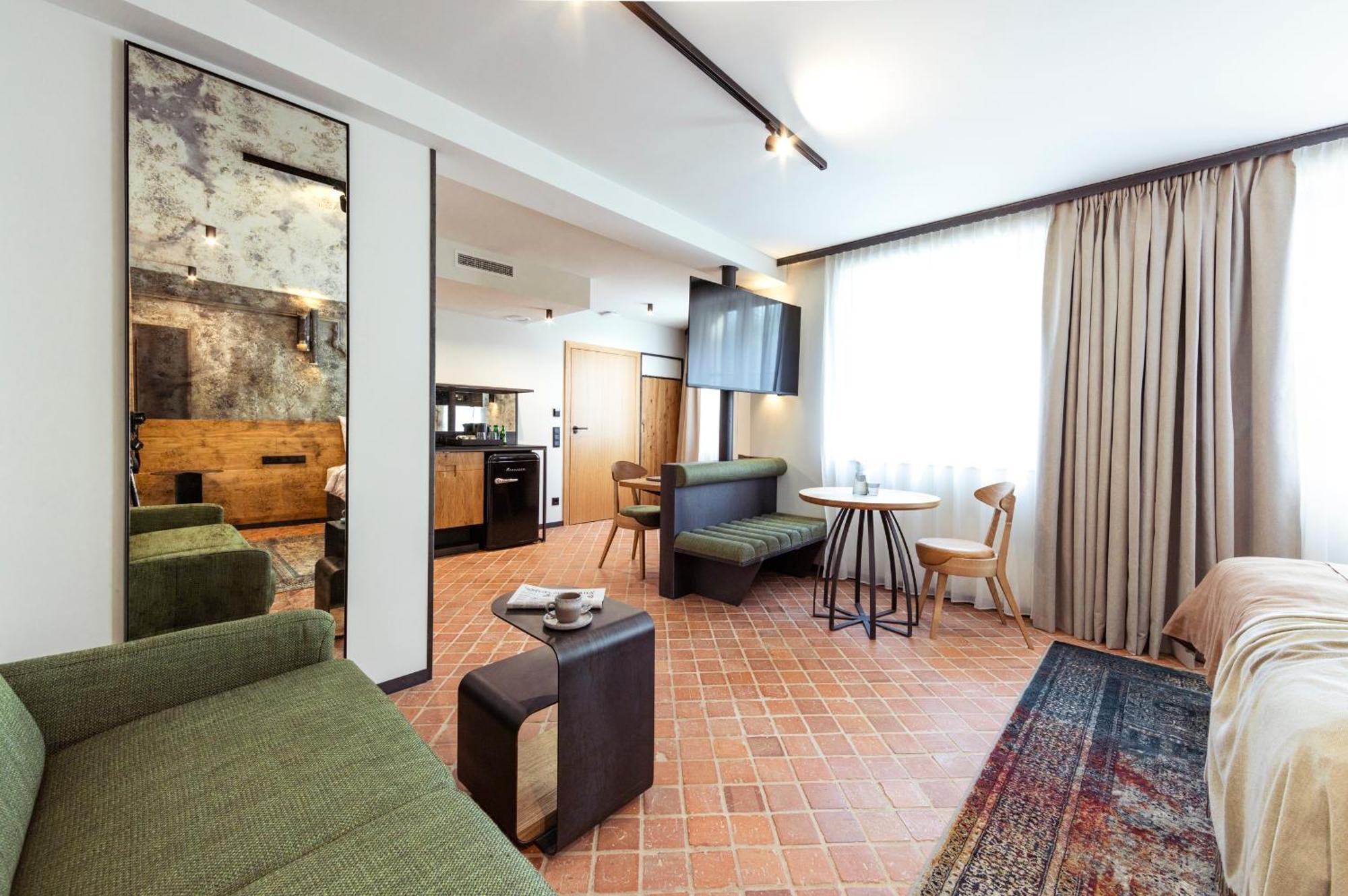 Nomadic Urban Premium Suites Krakow Exterior photo