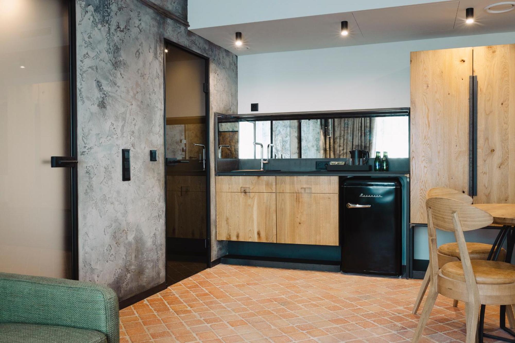 Nomadic Urban Premium Suites Krakow Exterior photo